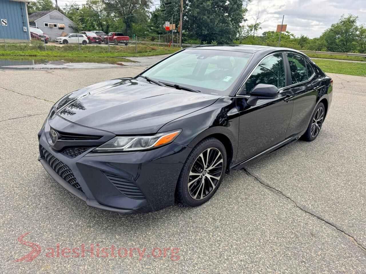 2019 TOYOTA CAMRY — VIN 4T1B11HK0KU707494