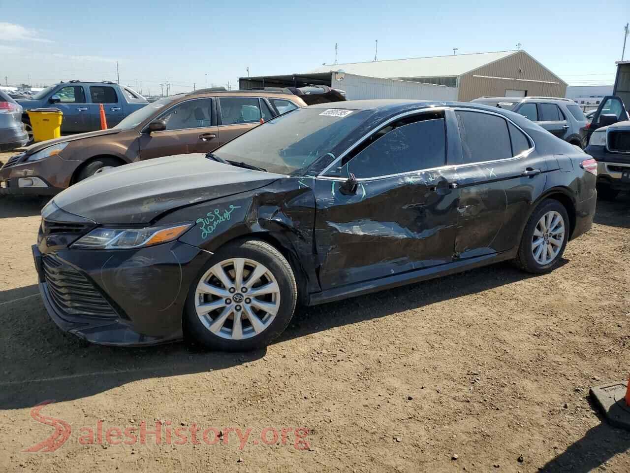 2018 TOYOTA CAMRY — VIN 4T1B11HK1JU641732