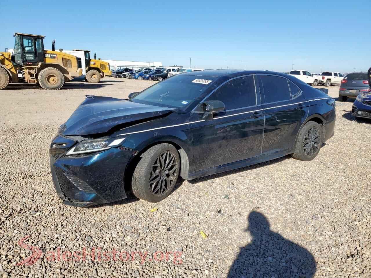 2019 TOYOTA CAMRY — VIN 4T1B11HK1KU259766