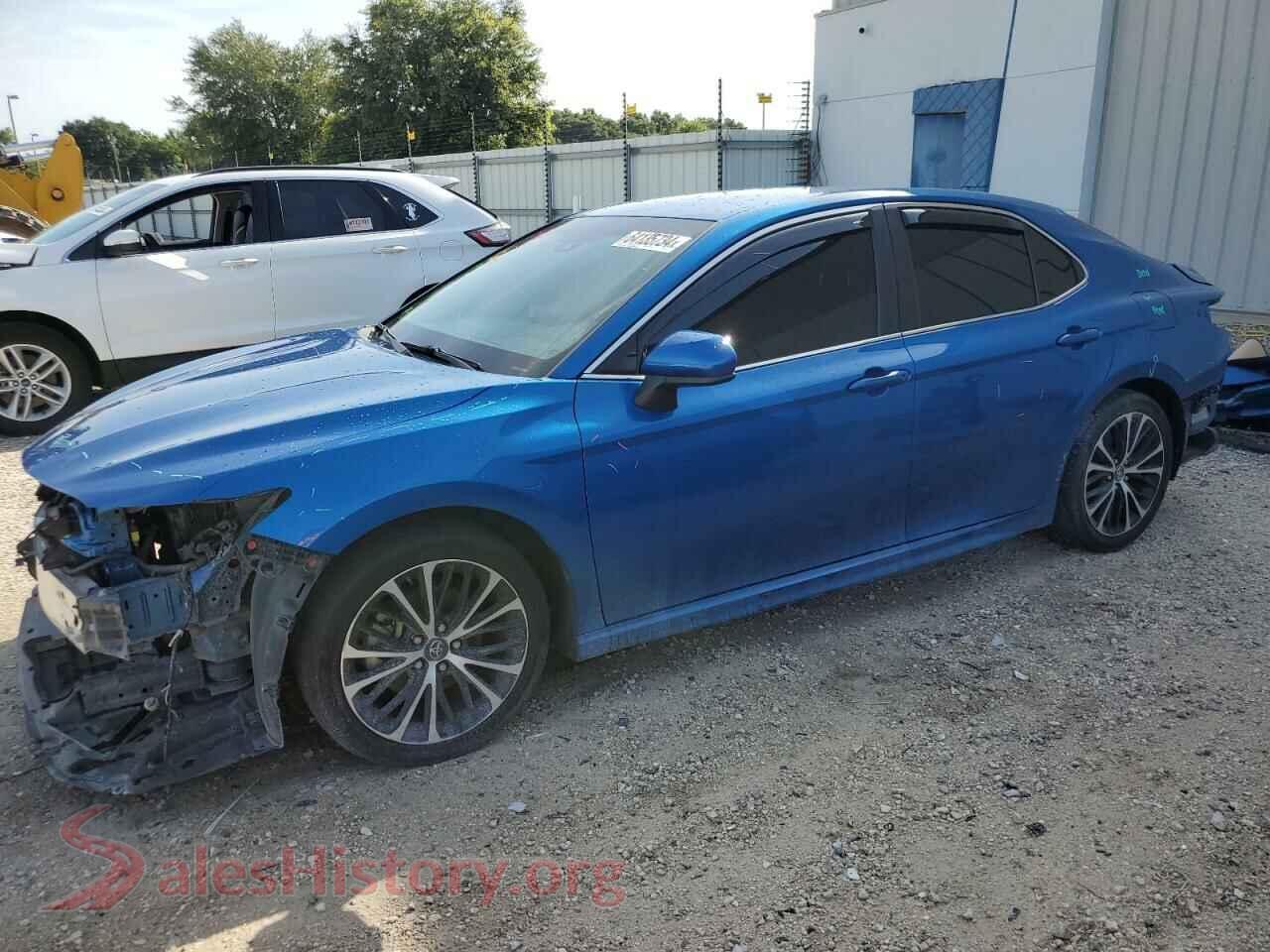 2018 TOYOTA CAMRY — VIN 4T1B11HK2JU104660