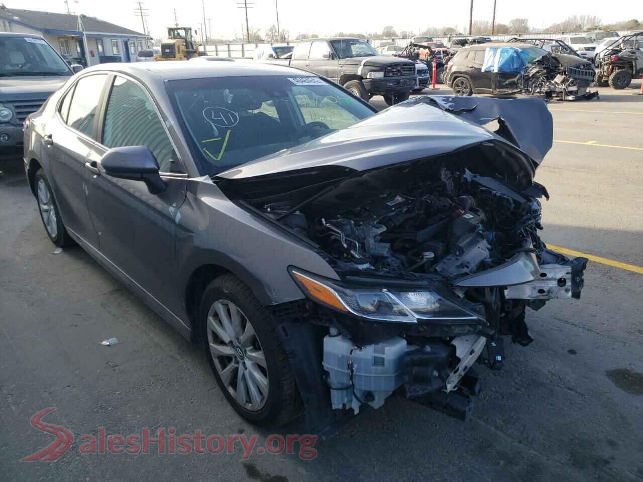 2018 TOYOTA CAMRY — VIN 4T1B11HK3JU601569