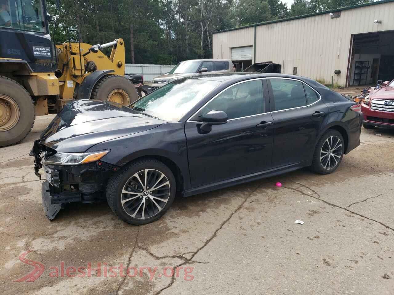 2018 TOYOTA CAMRY — VIN 4T1B11HK3JU621501