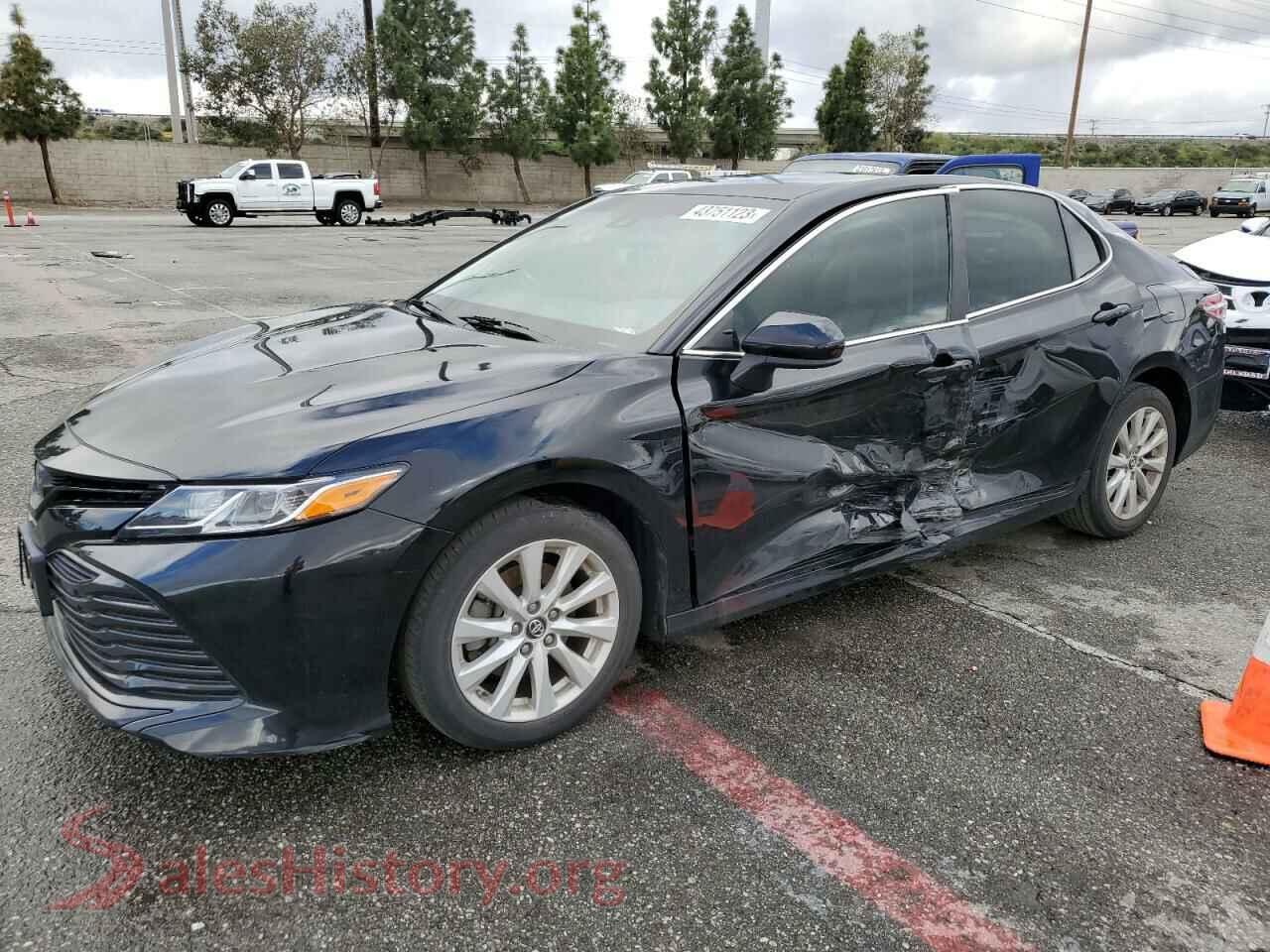 2018 TOYOTA CAMRY — VIN 4T1B11HK4JU113747