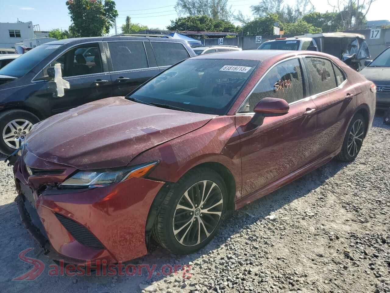 2018 TOYOTA CAMRY — VIN 4T1B11HK4JU656497
