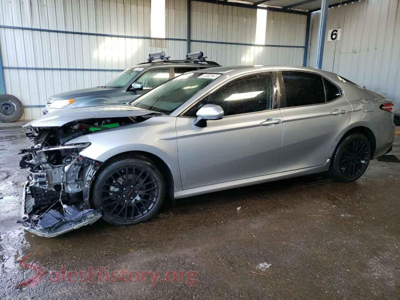 2019 TOYOTA CAMRY — VIN 4T1B11HK4KU196128