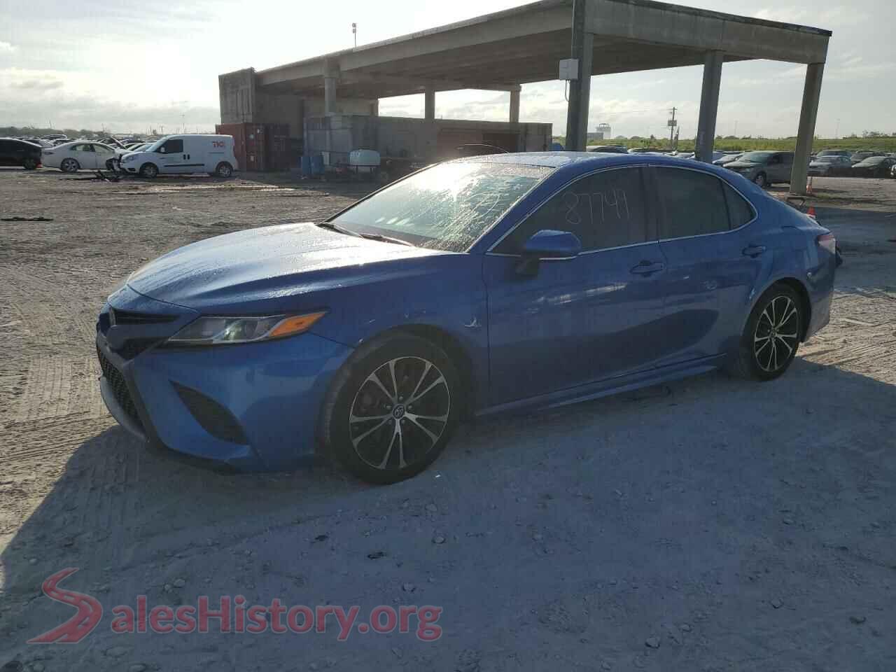 2018 TOYOTA CAMRY — VIN 4T1B11HK5JU022969