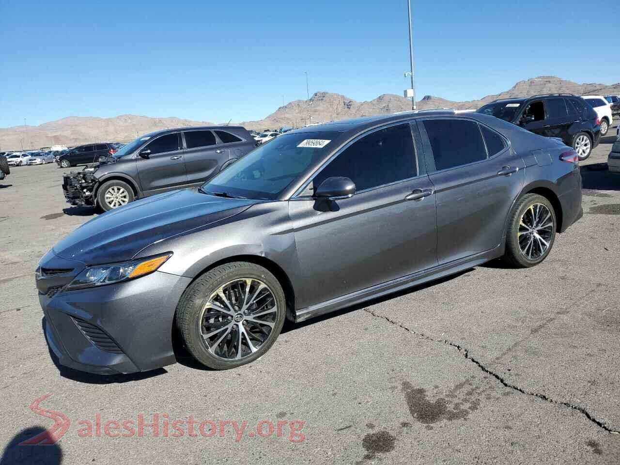 2018 TOYOTA CAMRY — VIN 4T1B11HK5JU601377