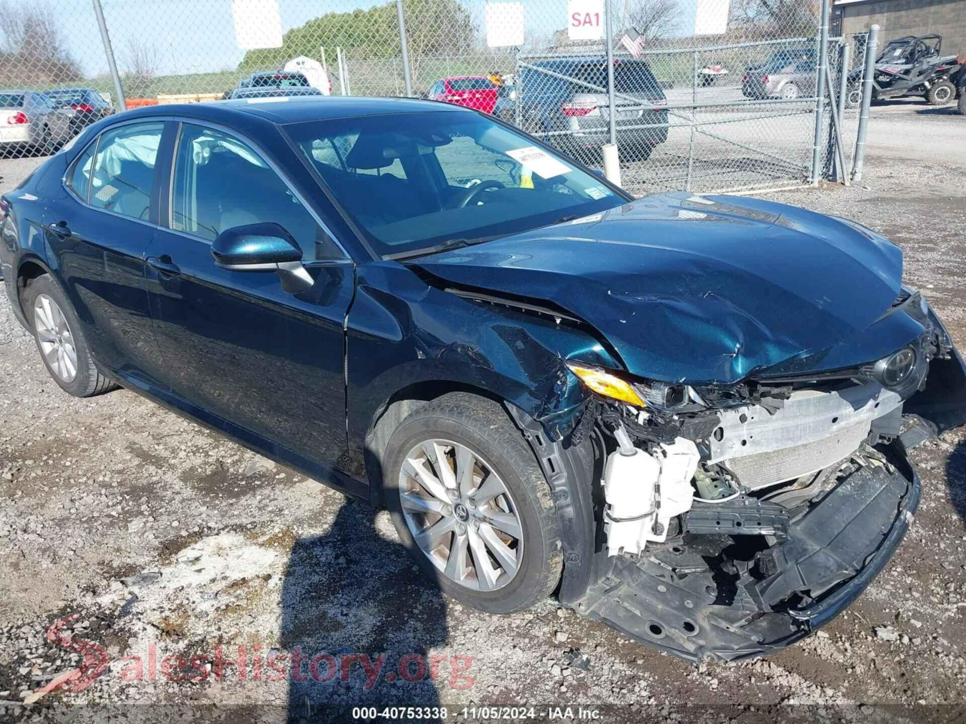 2019 TOYOTA CAMRY — VIN 4T1B11HK5KU751961