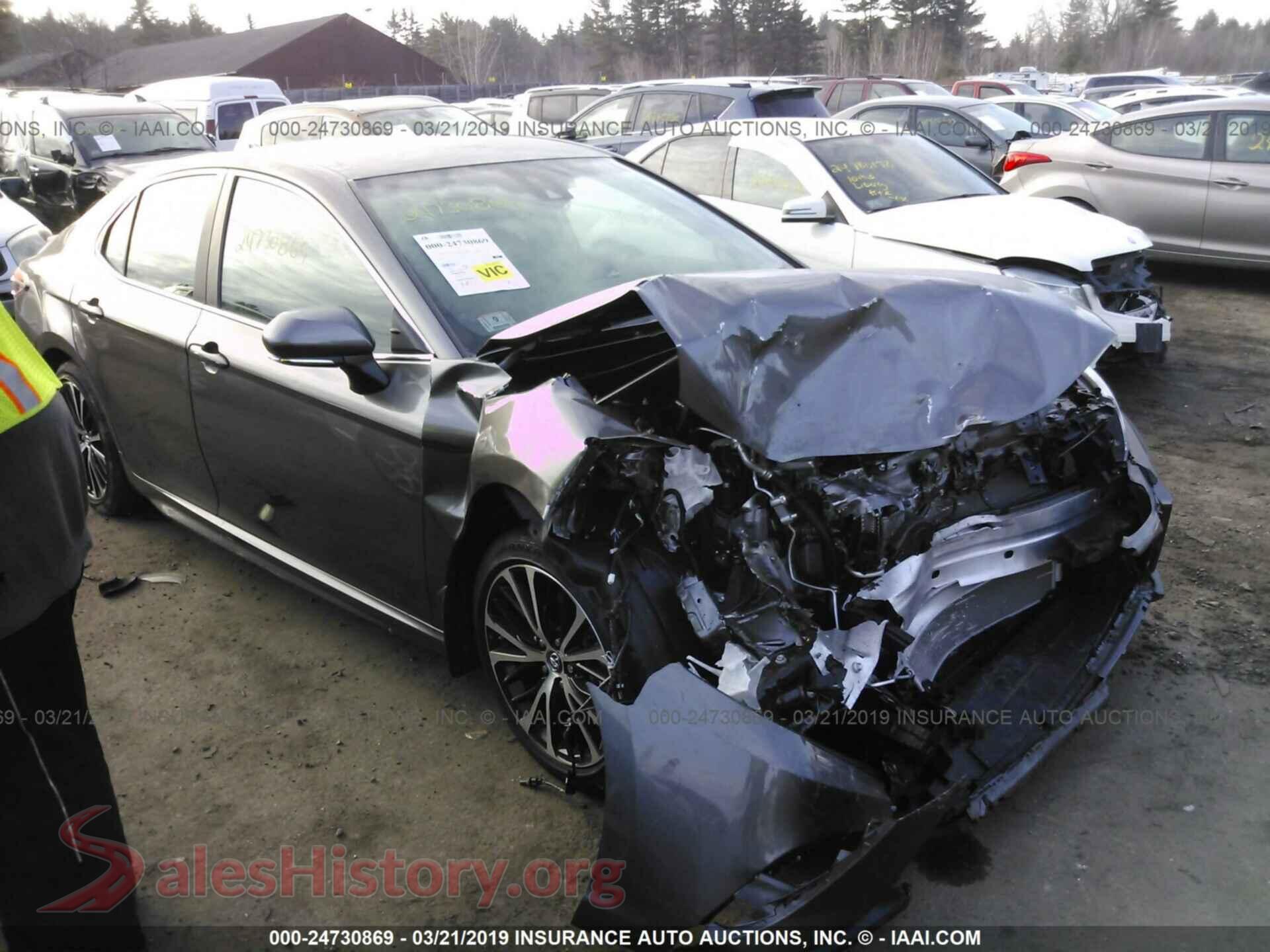 2018 TOYOTA CAMRY — VIN 4T1B11HK7JU118280