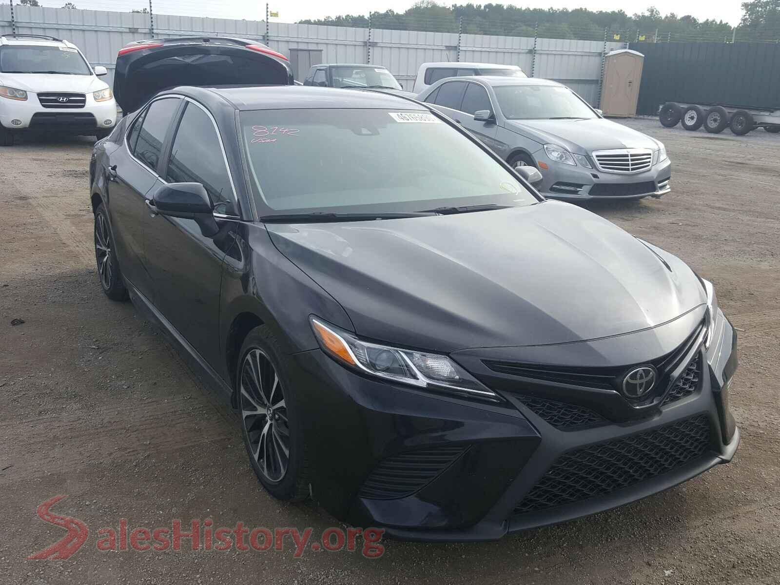 2018 TOYOTA CAMRY — VIN 4T1B11HK7JU508523
