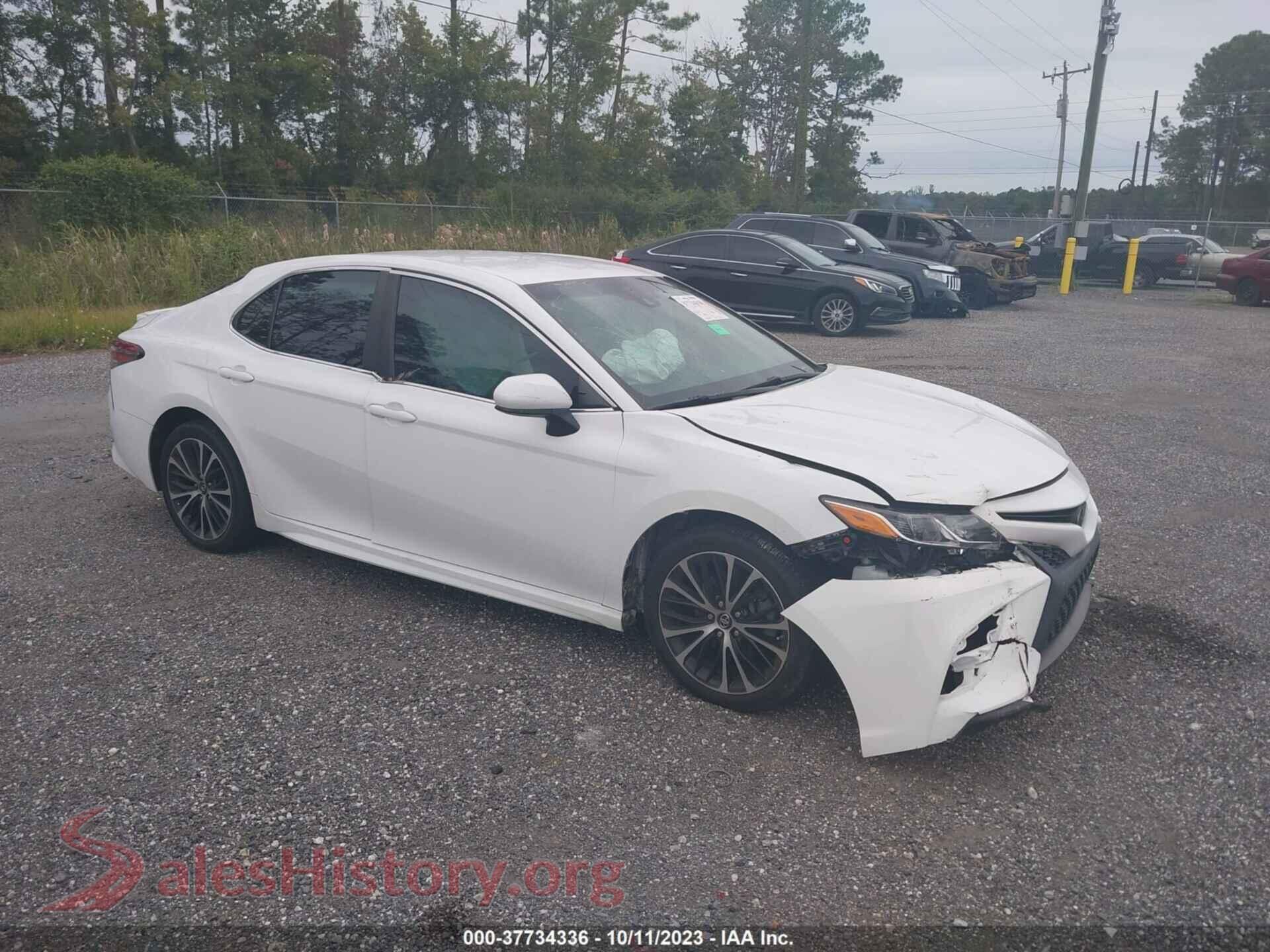 2018 TOYOTA CAMRY — VIN 4T1B11HK7JU574747