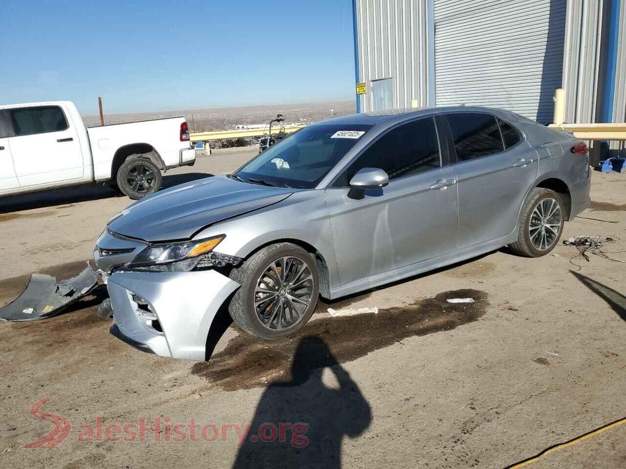 2019 TOYOTA CAMRY — VIN 4T1B11HK7KU216677