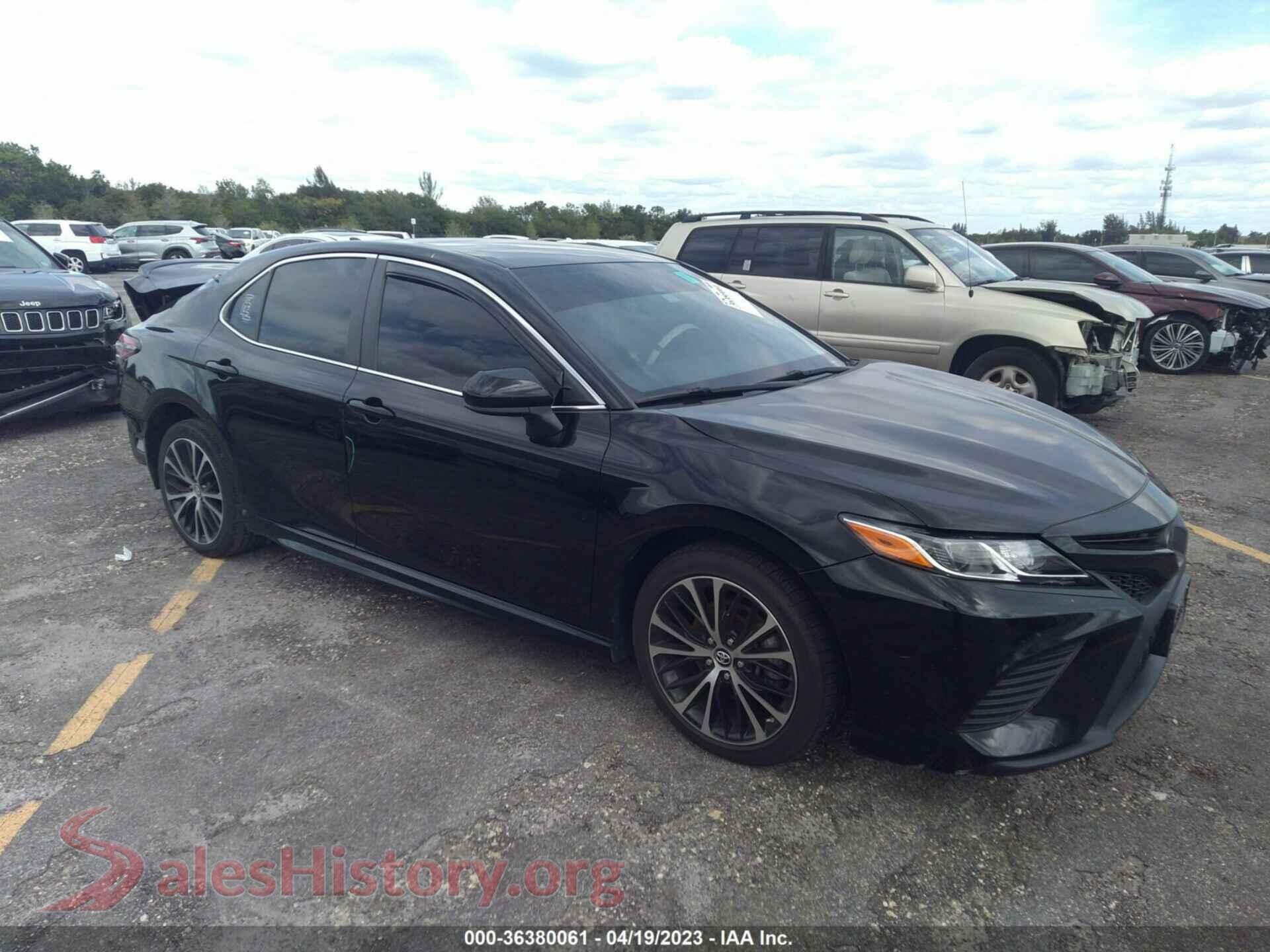 2019 TOYOTA CAMRY — VIN 4T1B11HK7KU771371