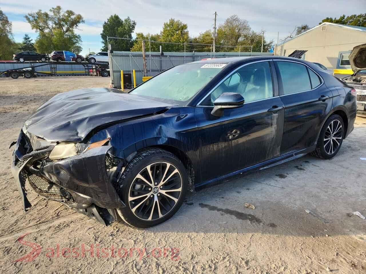 2018 TOYOTA CAMRY — VIN 4T1B11HK8JU651805