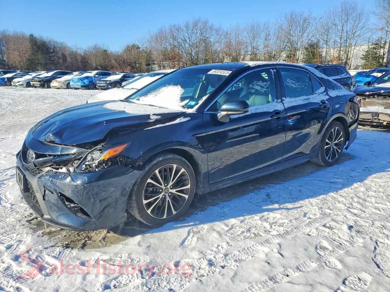 2018 TOYOTA CAMRY — VIN 4T1B11HK8JU673853