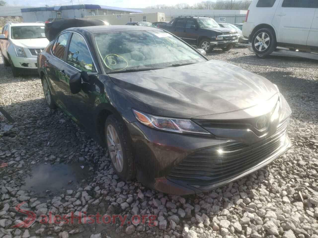 2019 TOYOTA CAMRY — VIN 4T1B11HK8KU680688