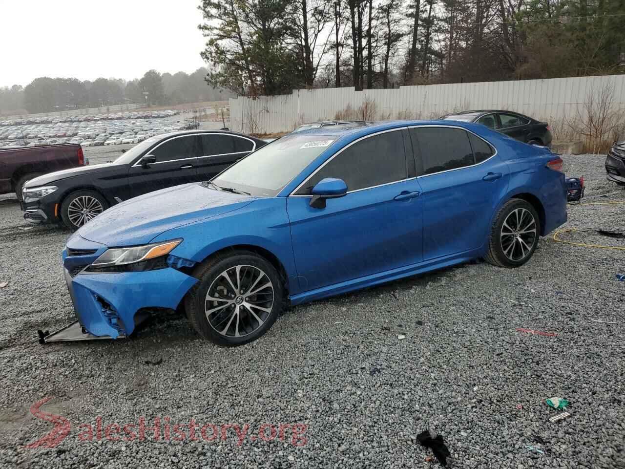 2018 TOYOTA CAMRY — VIN 4T1B11HKXJU024829