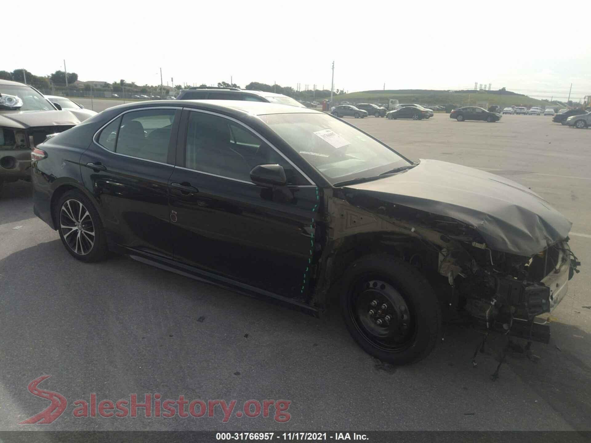 2018 TOYOTA CAMRY — VIN 4T1B11HKXJU569798