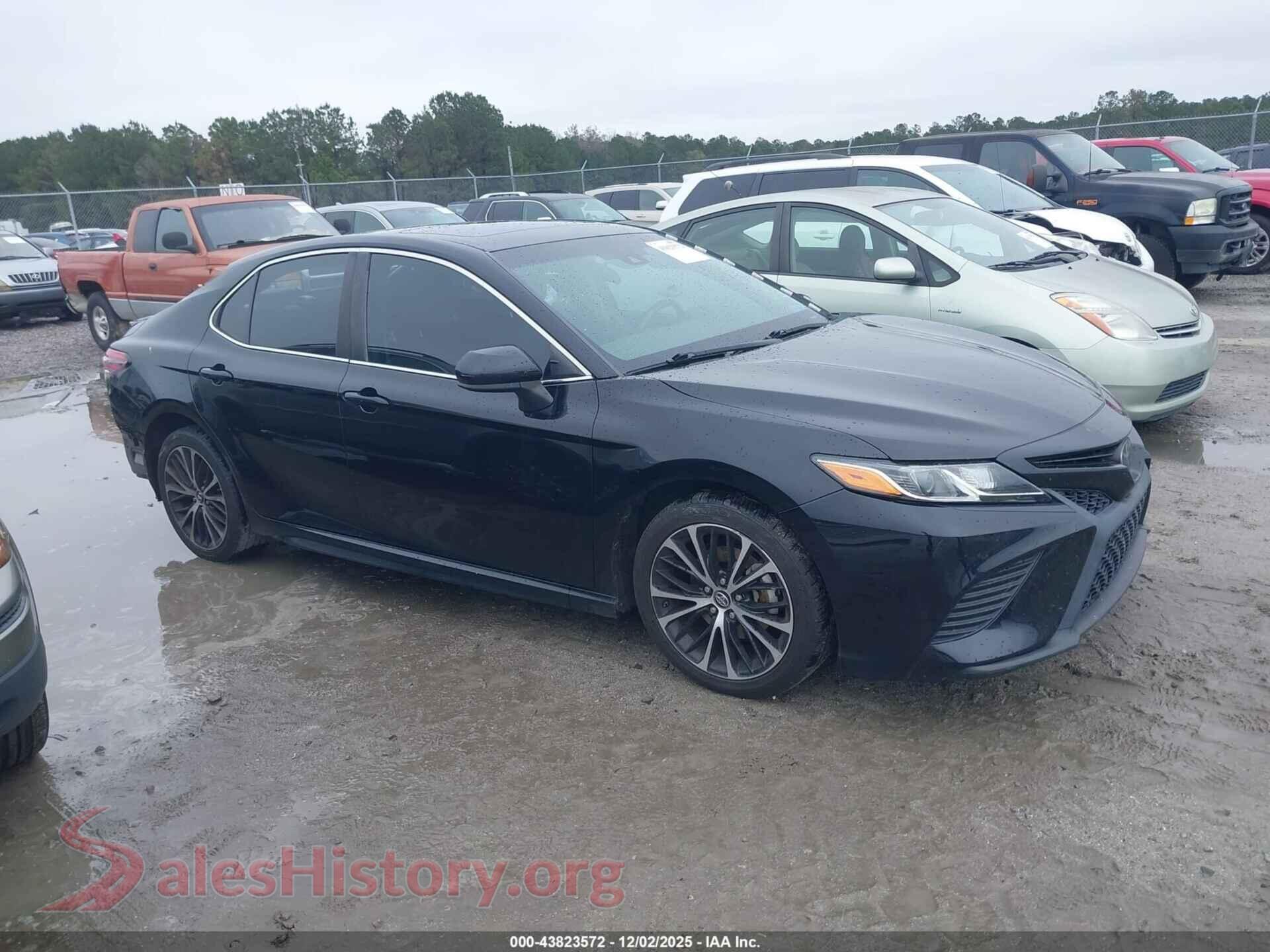 2018 TOYOTA CAMRY — VIN 4T1B11HKXJU609281