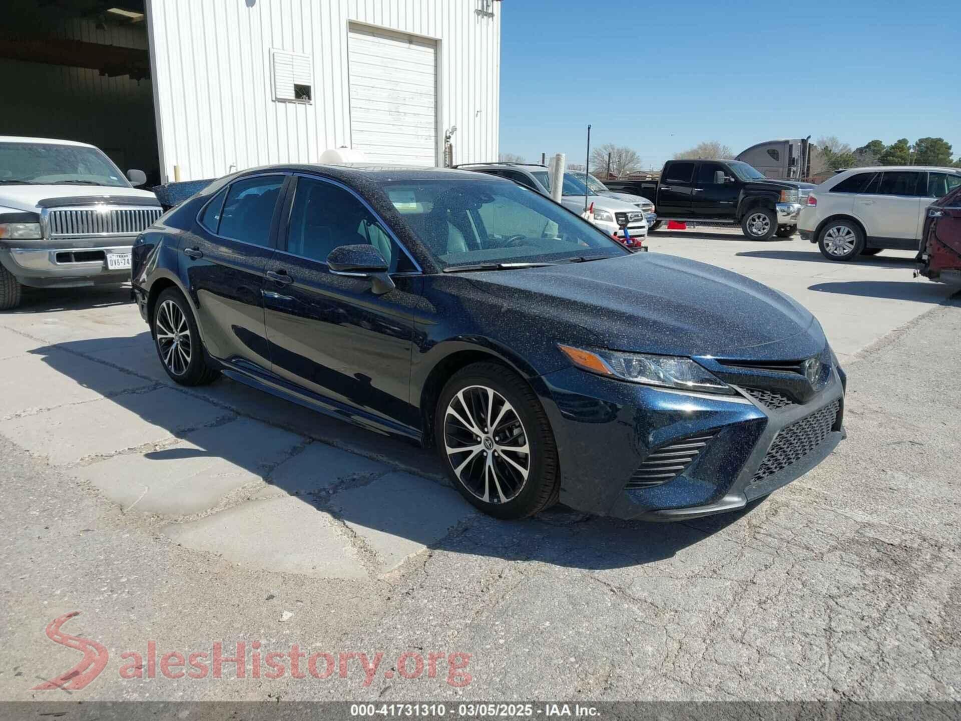 2019 TOYOTA CAMRY — VIN 4T1B11HKXKU772384