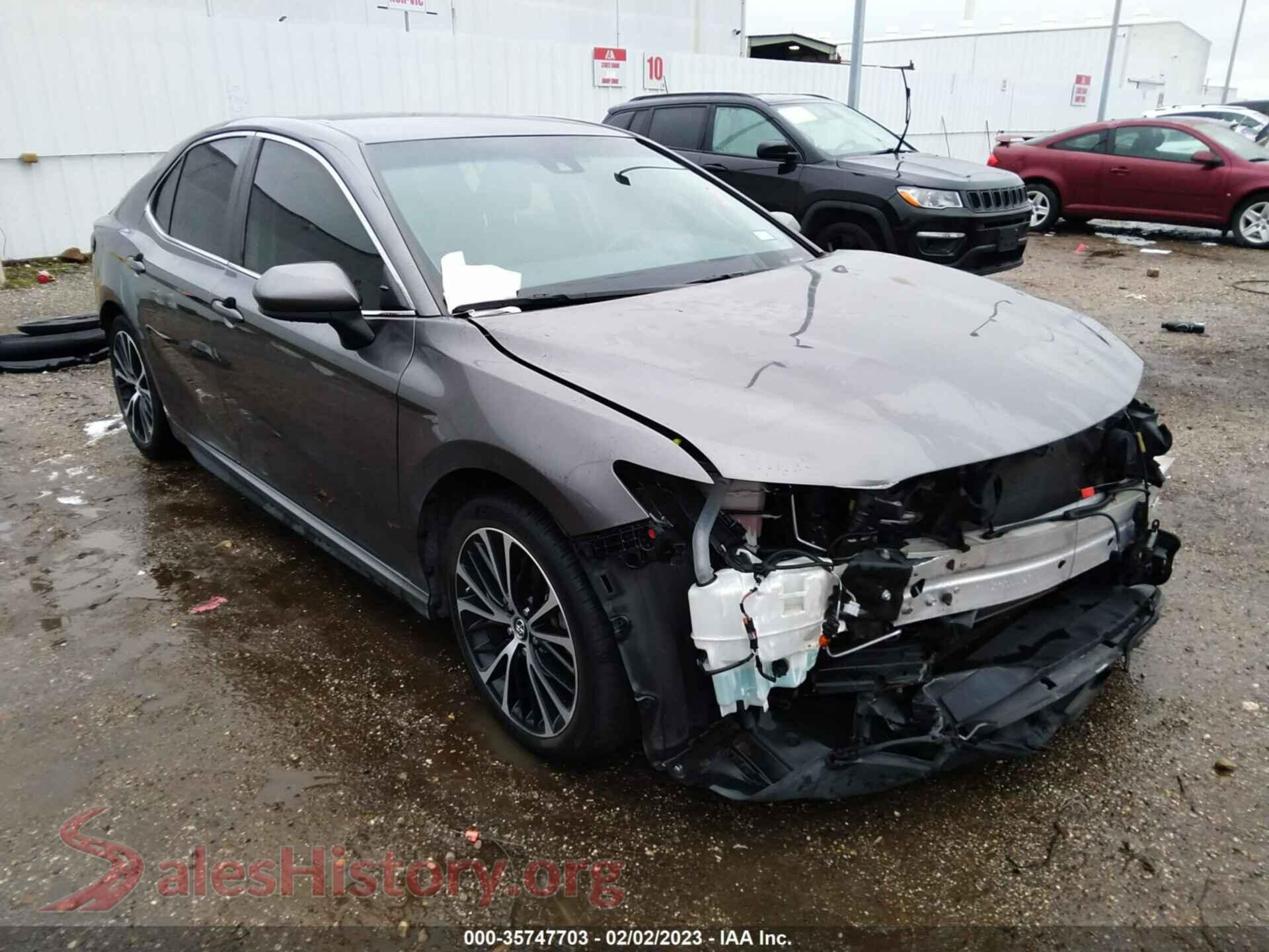 2019 TOYOTA CAMRY — VIN 4T1B11HKXKU836102