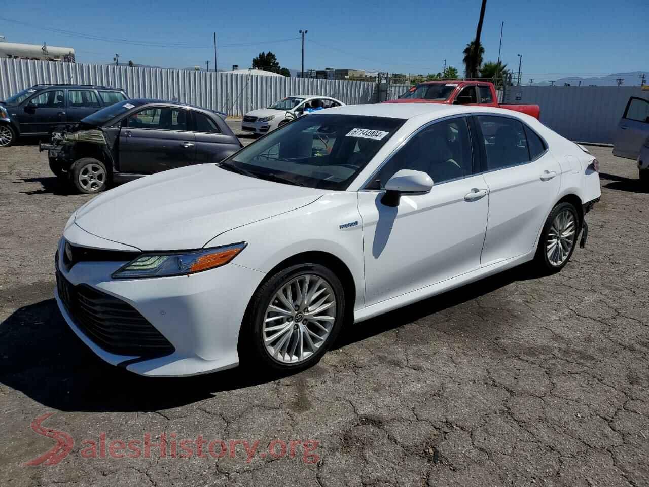 2018 TOYOTA CAMRY — VIN 4T1B21HK0JU009026