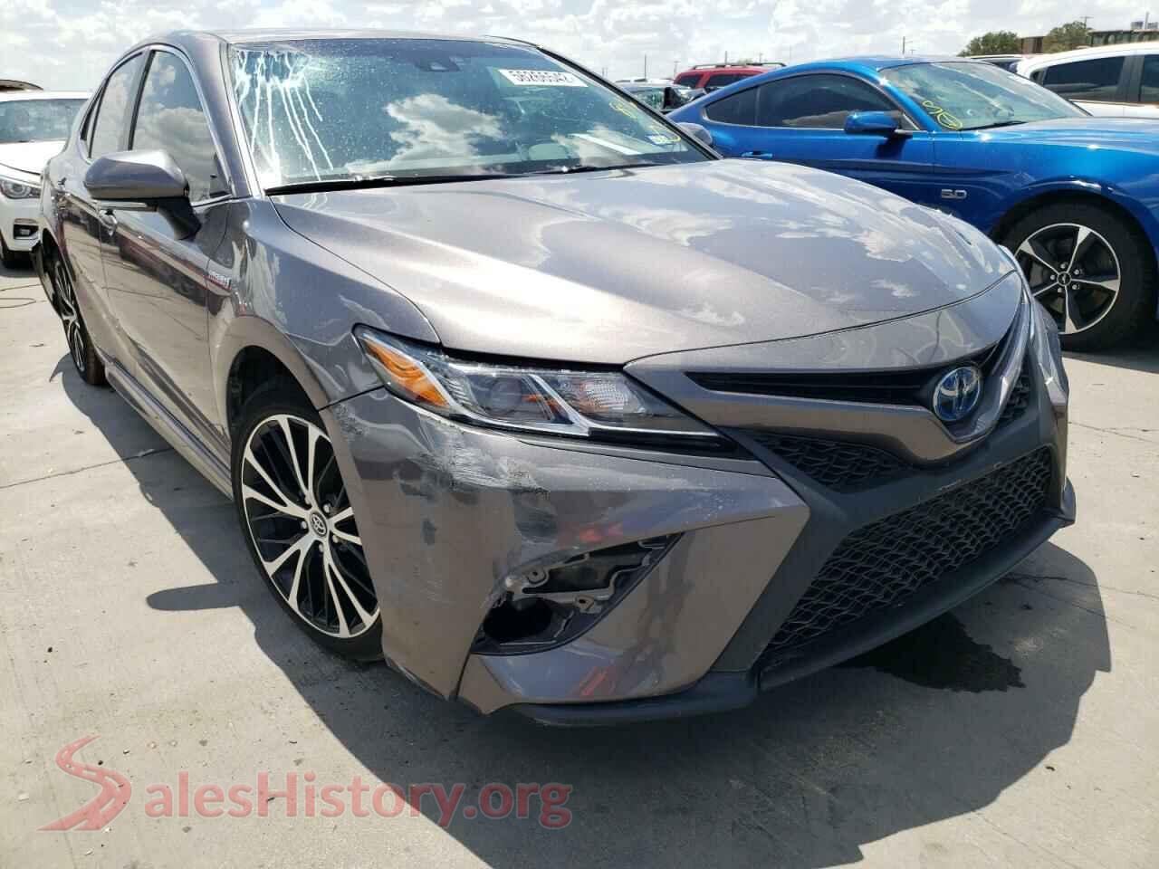 2019 TOYOTA CAMRY — VIN 4T1B21HK2KU517726