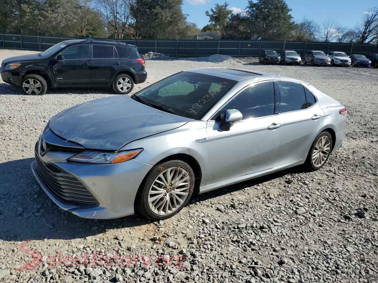 2018 TOYOTA CAMRY — VIN 4T1B21HK4JU001723