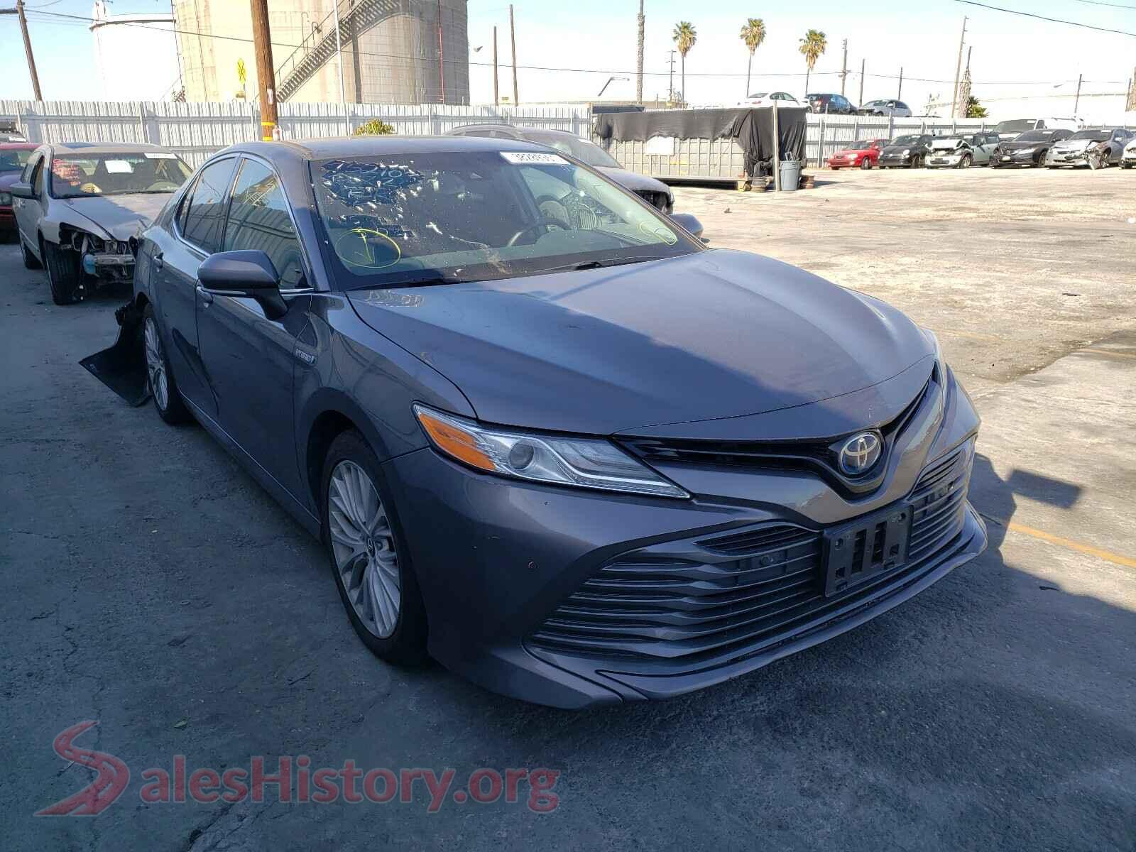 2018 TOYOTA CAMRY — VIN 4T1B21HK5JU009152