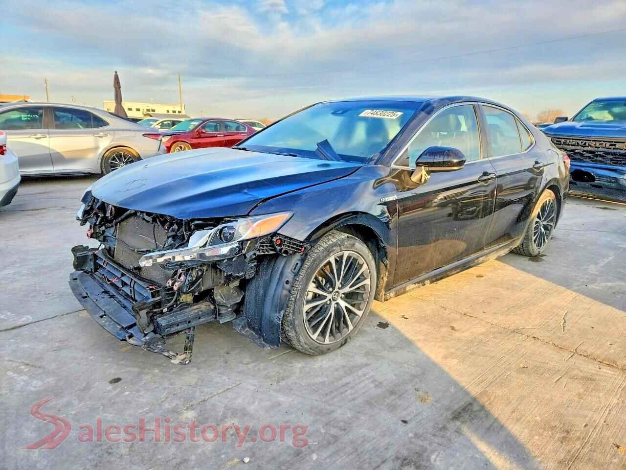 2019 TOYOTA CAMRY — VIN 4T1B21HK7KU513638