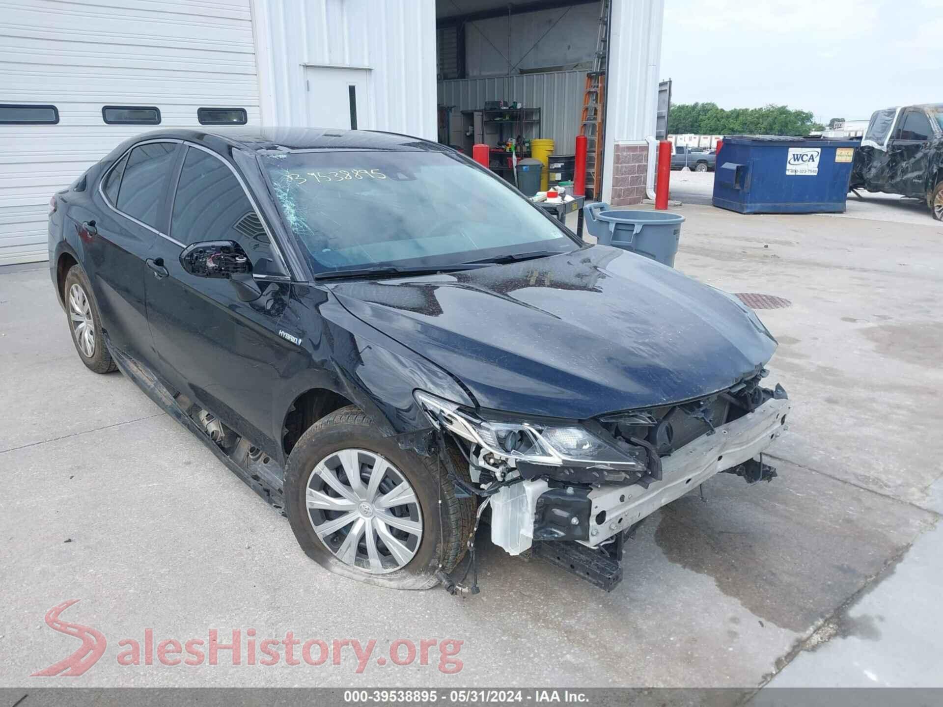 2018 TOYOTA CAMRY — VIN 4T1B31HK2JU507600