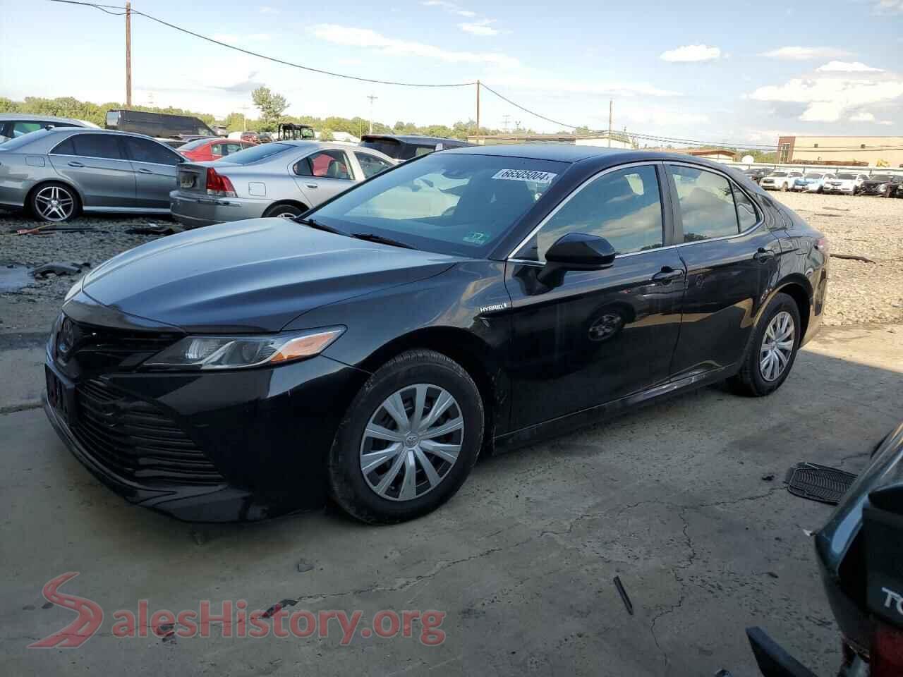 2018 TOYOTA CAMRY — VIN 4T1B31HKXJU501026