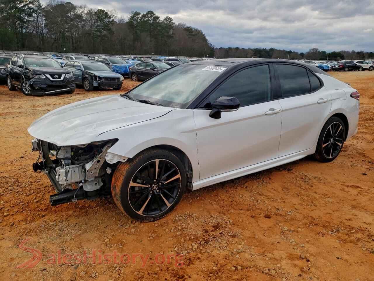 2019 TOYOTA CAMRY — VIN 4T1B61HK0KU268279