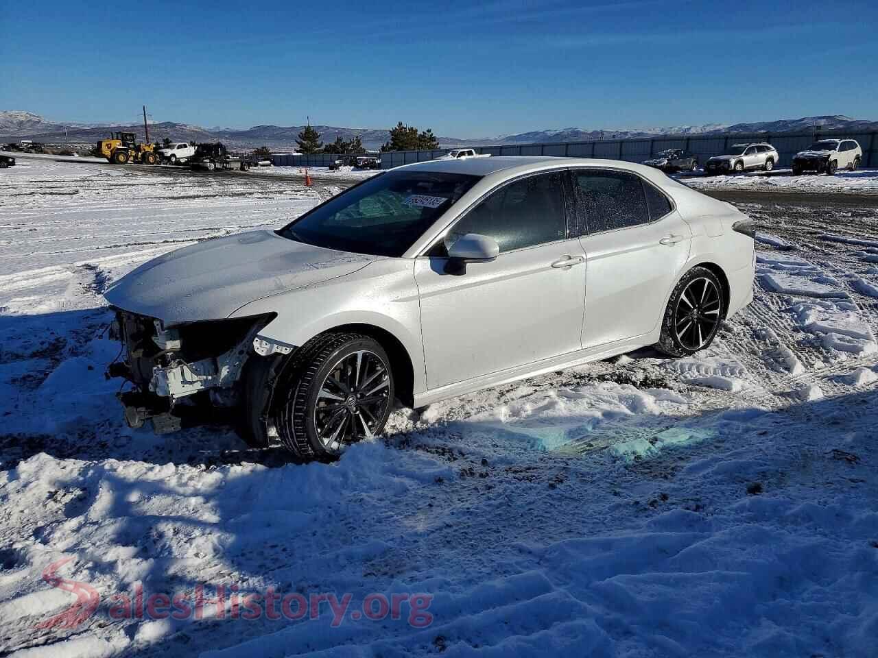 2018 TOYOTA CAMRY — VIN 4T1B61HK2JU002101