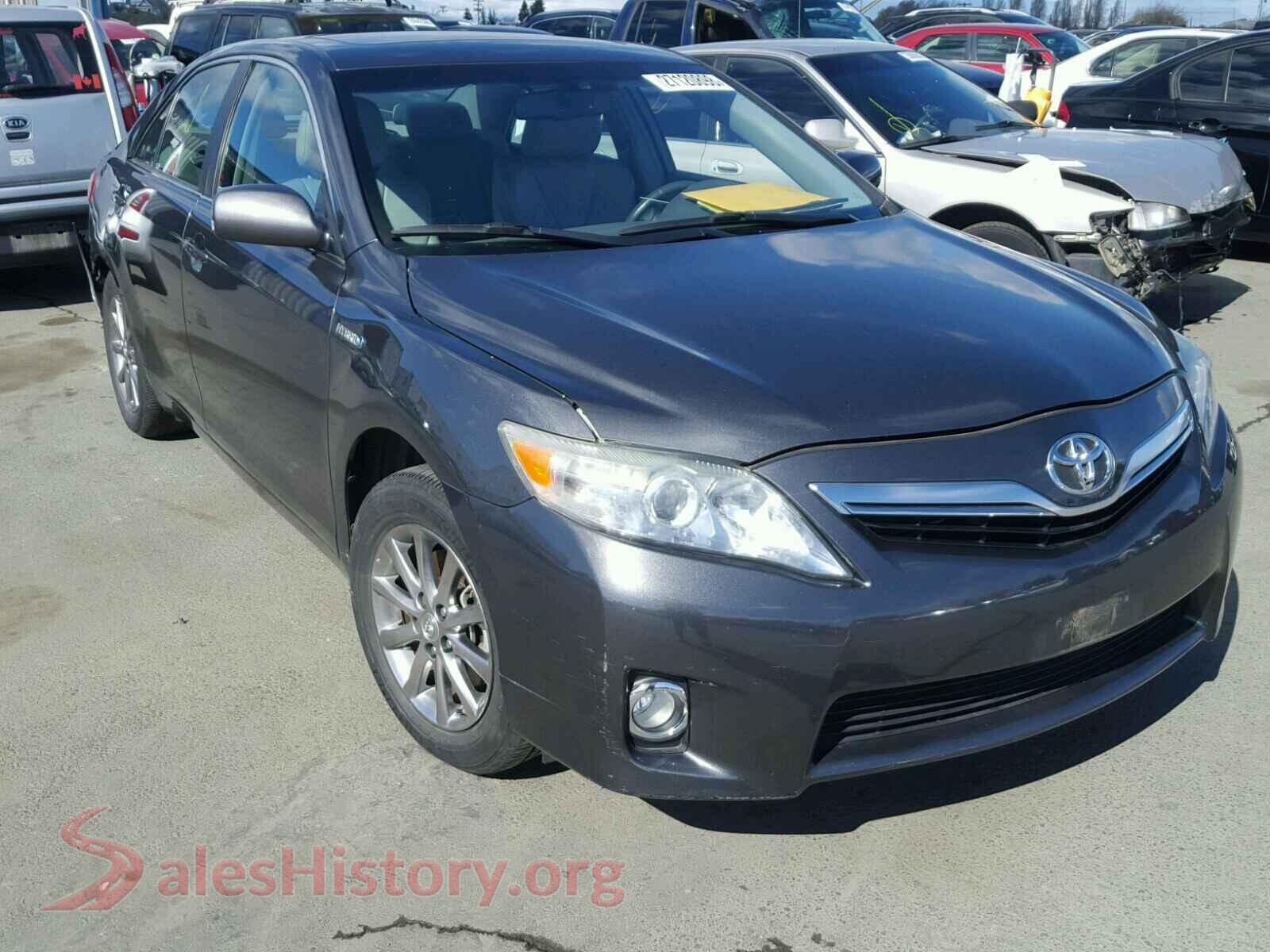 2011 TOYOTA CAMRY — VIN 4T1BB3EK3BU136273