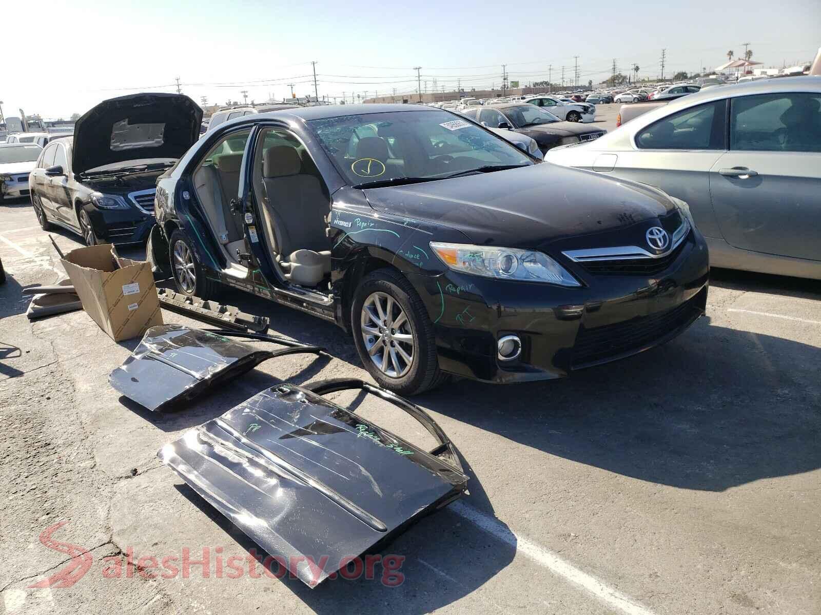 2011 TOYOTA CAMRY — VIN 4T1BB3EKXBU137047