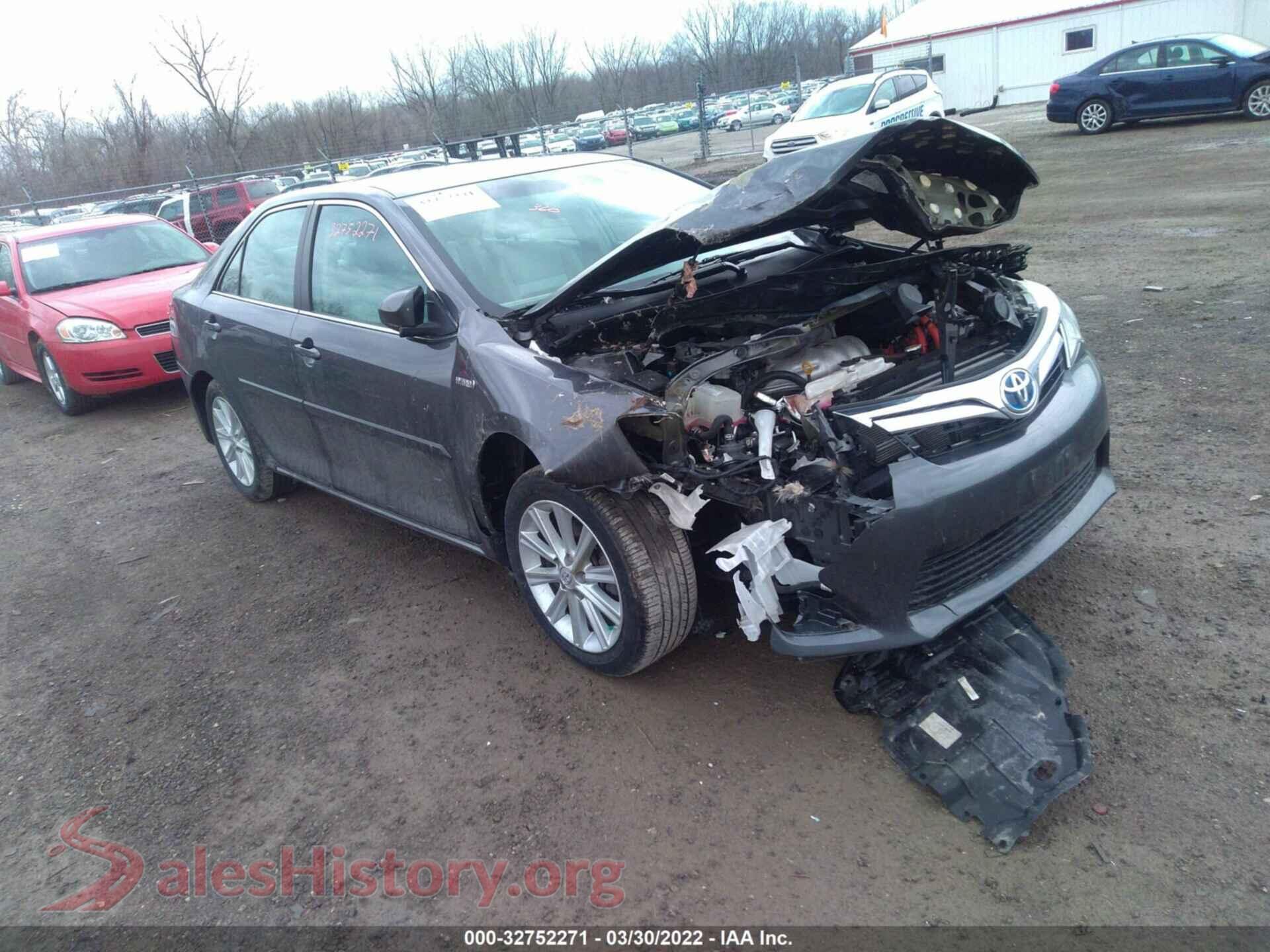2013 TOYOTA CAMRY HYBRID — VIN 4T1BD1FK5DU069899