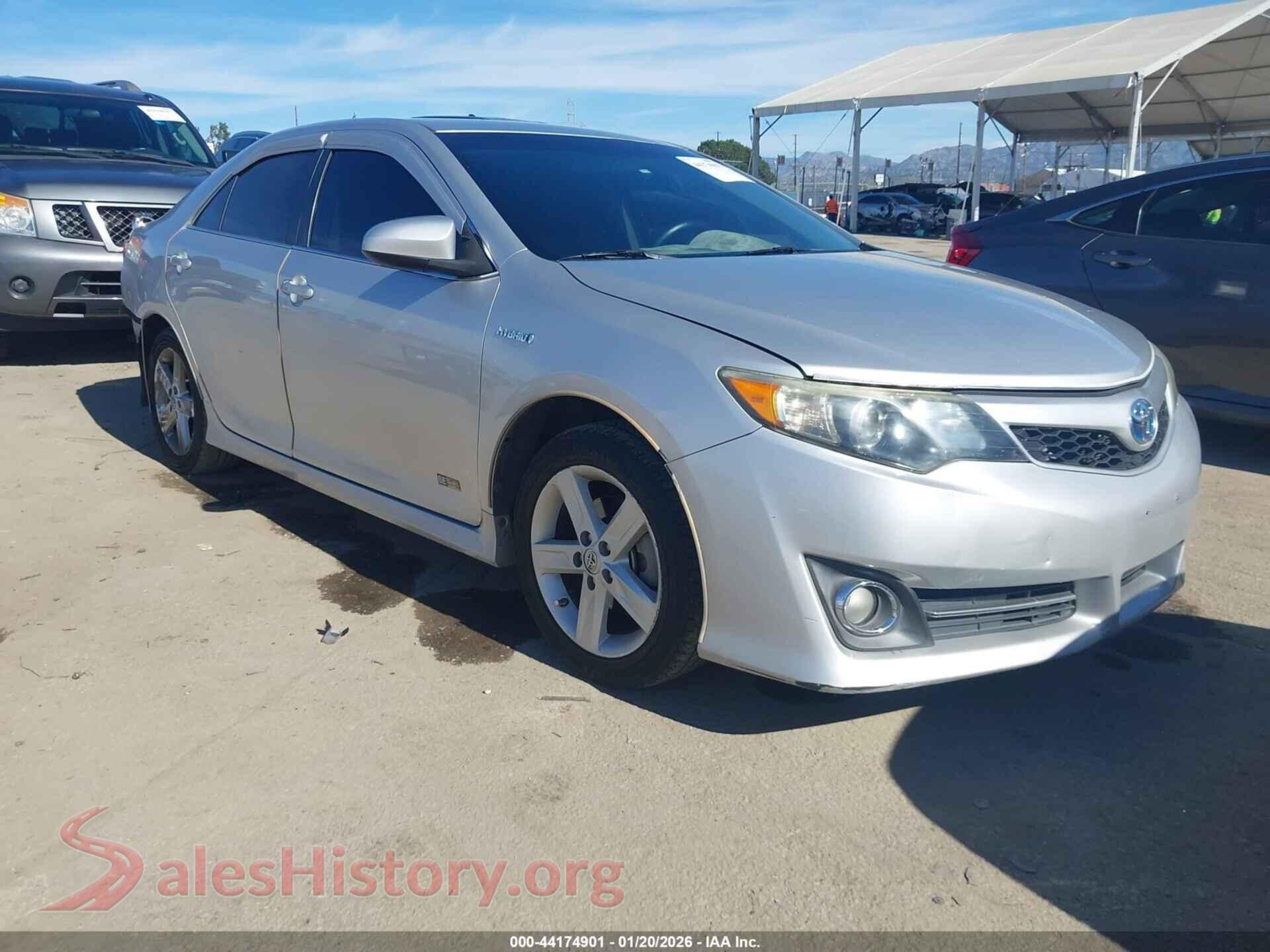 2014 TOYOTA CAMRY HYBRID — VIN 4T1BD1FK6EU137855