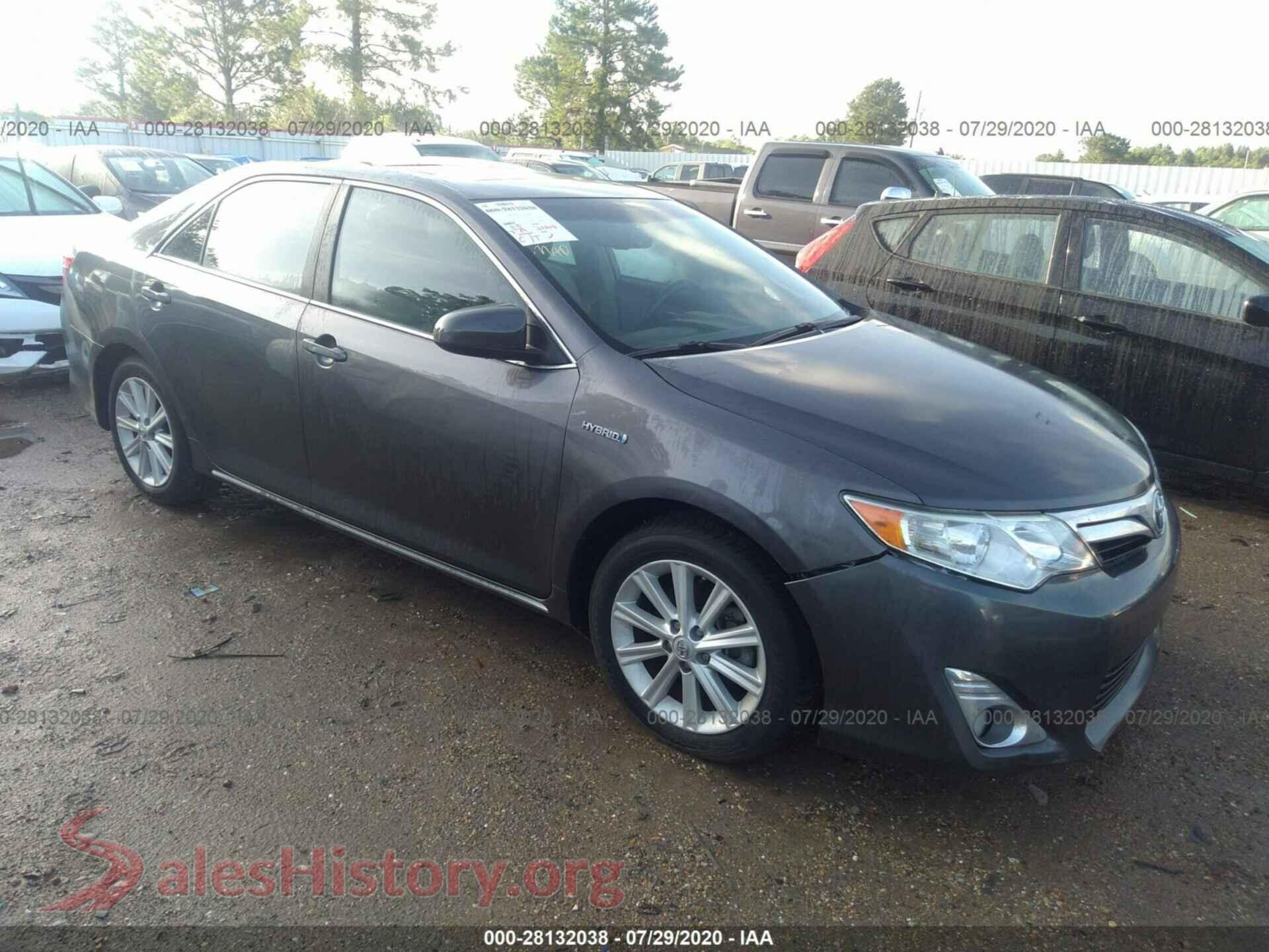 2014 TOYOTA CAMRY HYBRID — VIN 4T1BD1FK7EU105979