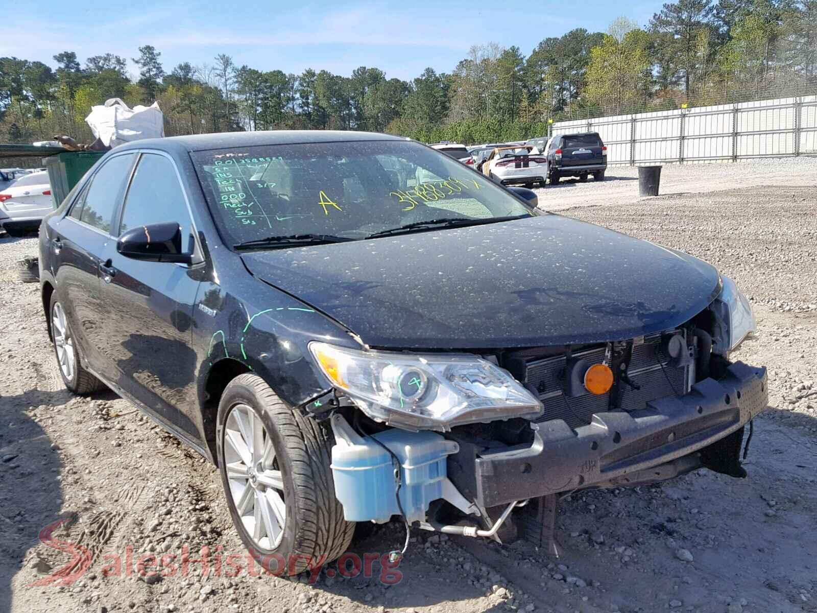 2013 TOYOTA CAMRY — VIN 4T1BD1FK8DU067984