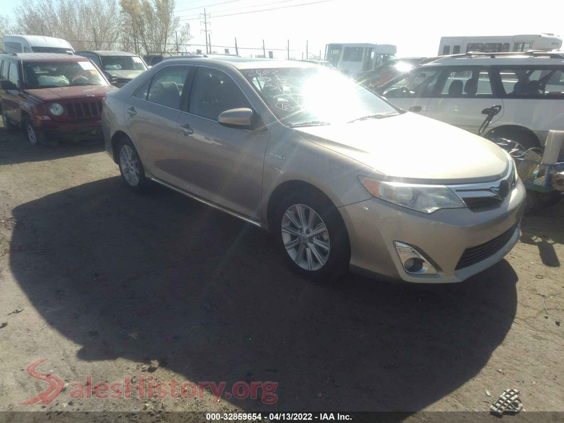 2013 TOYOTA CAMRY HYBRID — VIN 4T1BD1FK9DU067735