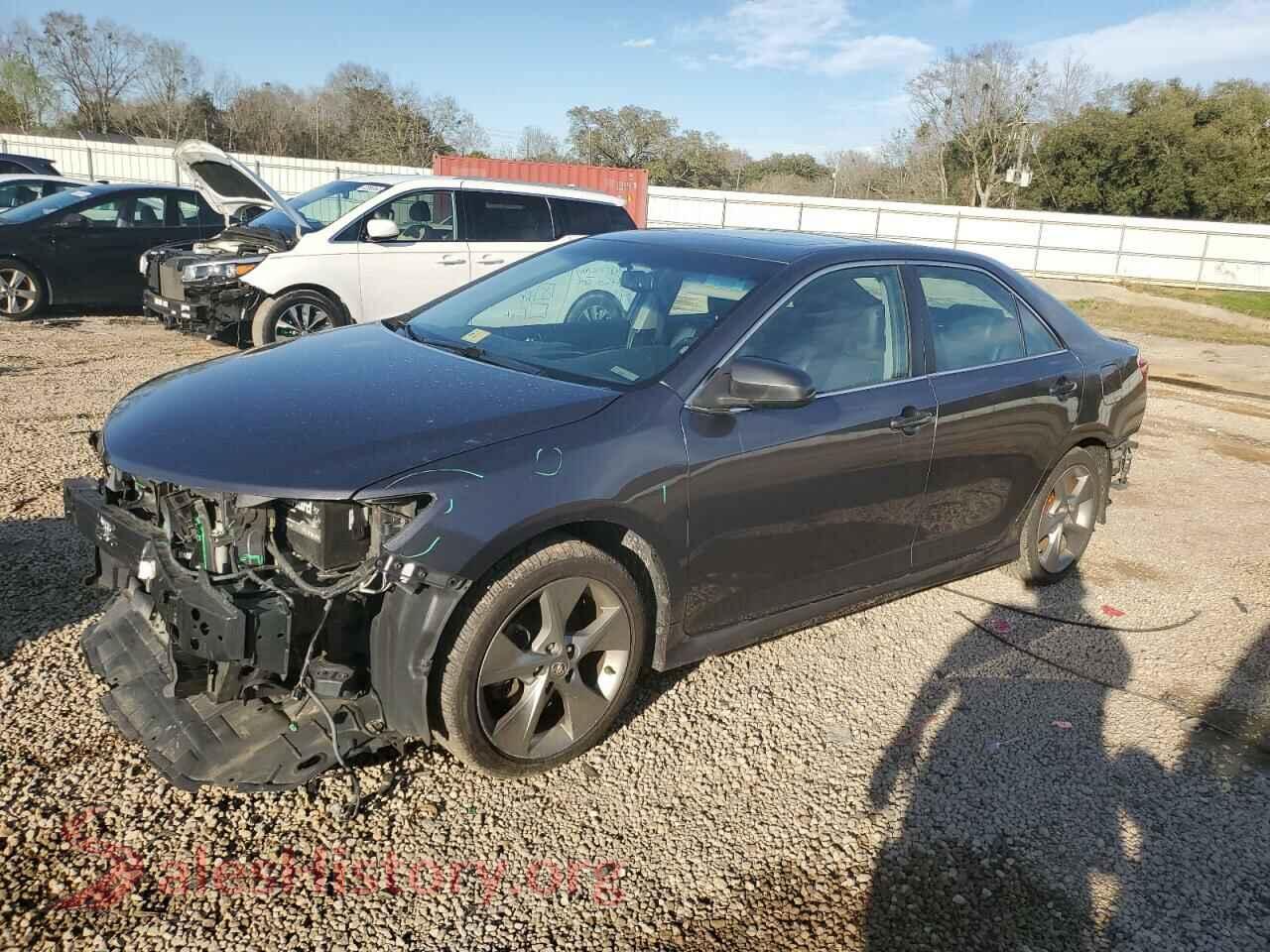 2014 TOYOTA CAMRY — VIN 4T1BK1FK4EU547026