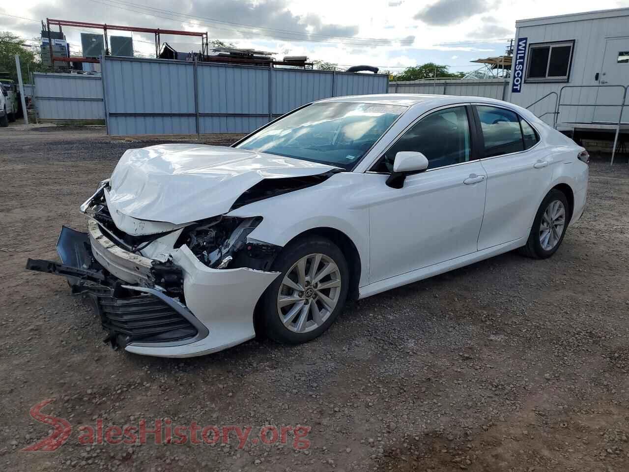 2022 TOYOTA CAMRY — VIN 4T1C11AK1NU639421