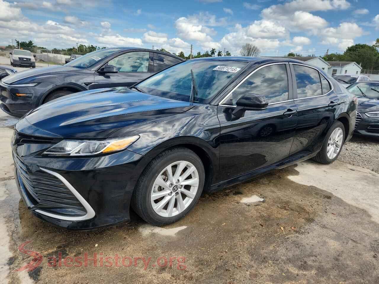 2023 TOYOTA CAMRY — VIN 4T1C11AK4PU755652
