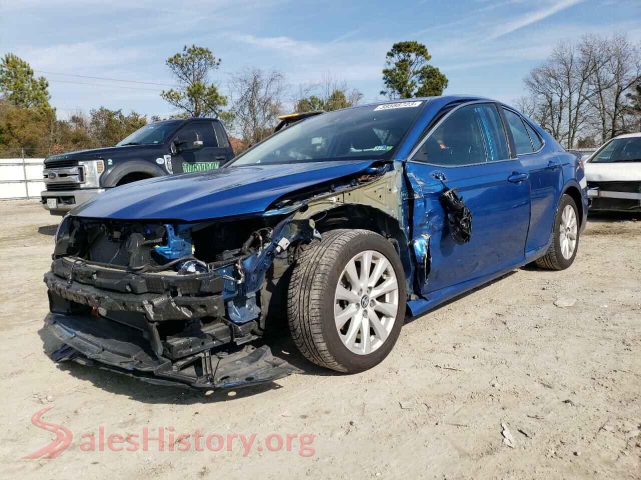 2020 TOYOTA CAMRY — VIN 4T1C11AK6LU331688