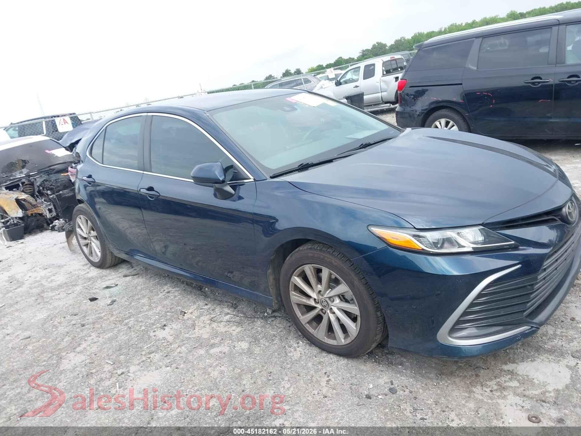 2021 TOYOTA CAMRY — VIN 4T1C11AK6MU571177