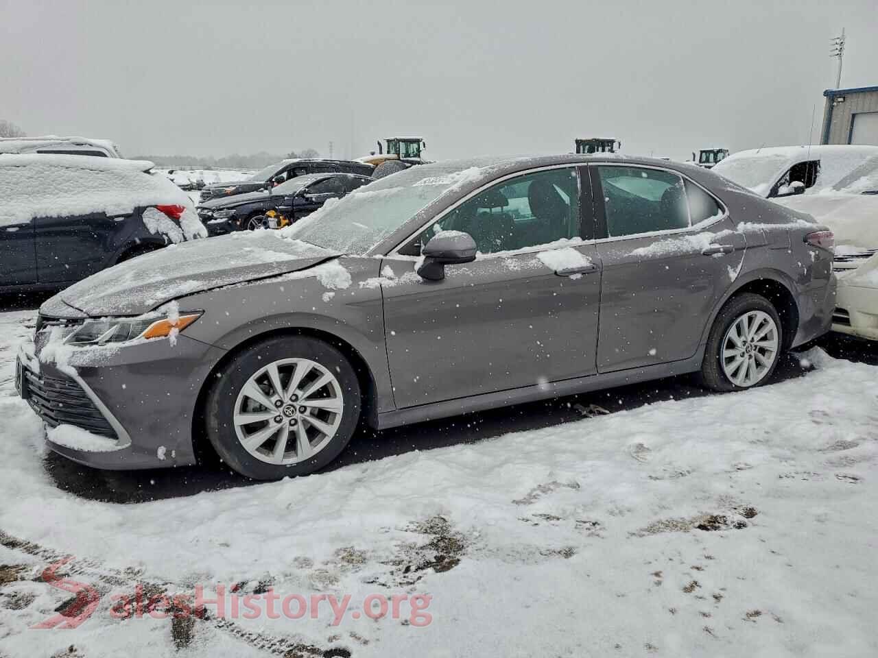 2022 TOYOTA CAMRY — VIN 4T1C11AKXNU662731