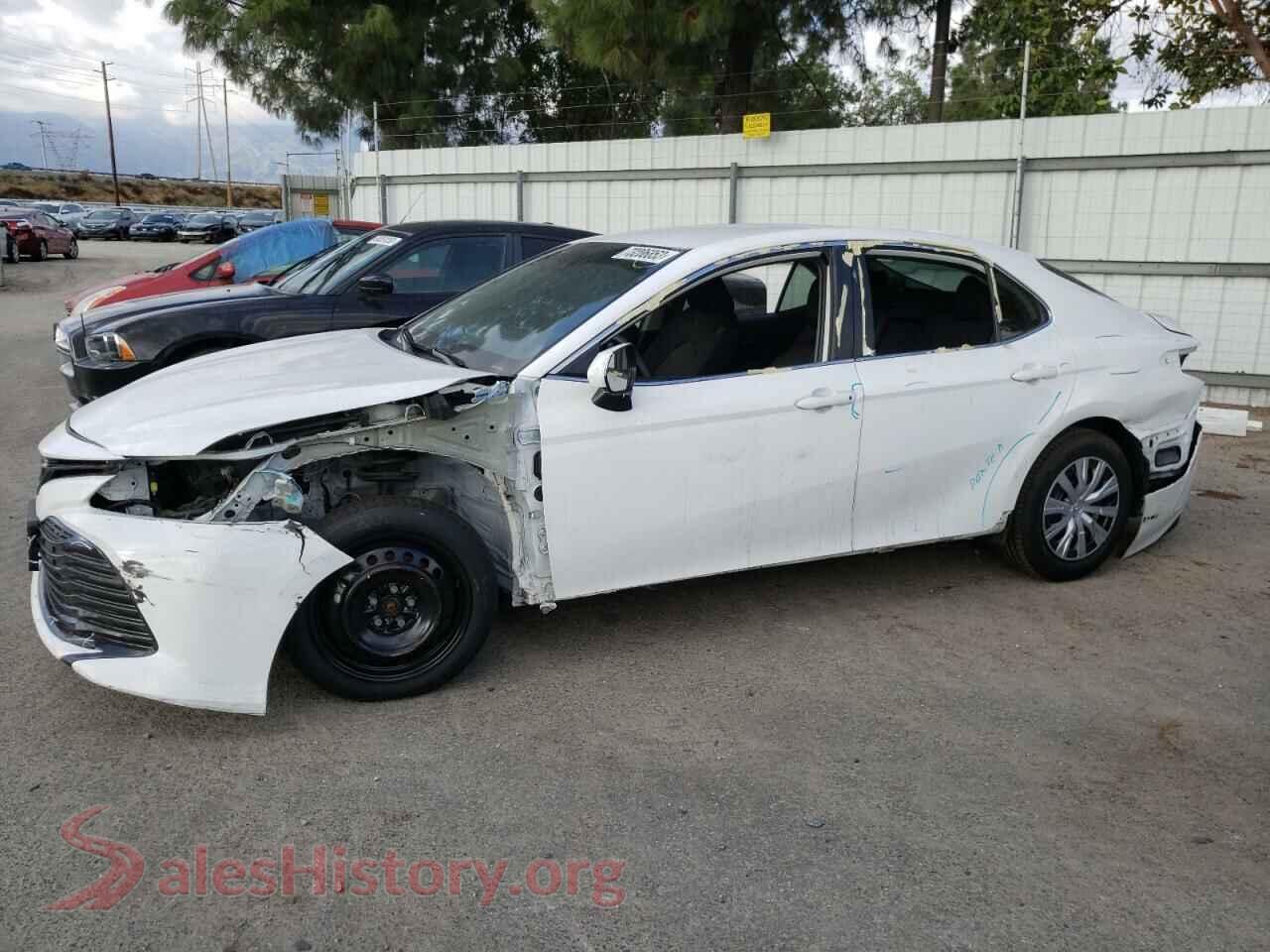 2020 TOYOTA CAMRY — VIN 4T1C31AK0LU544310