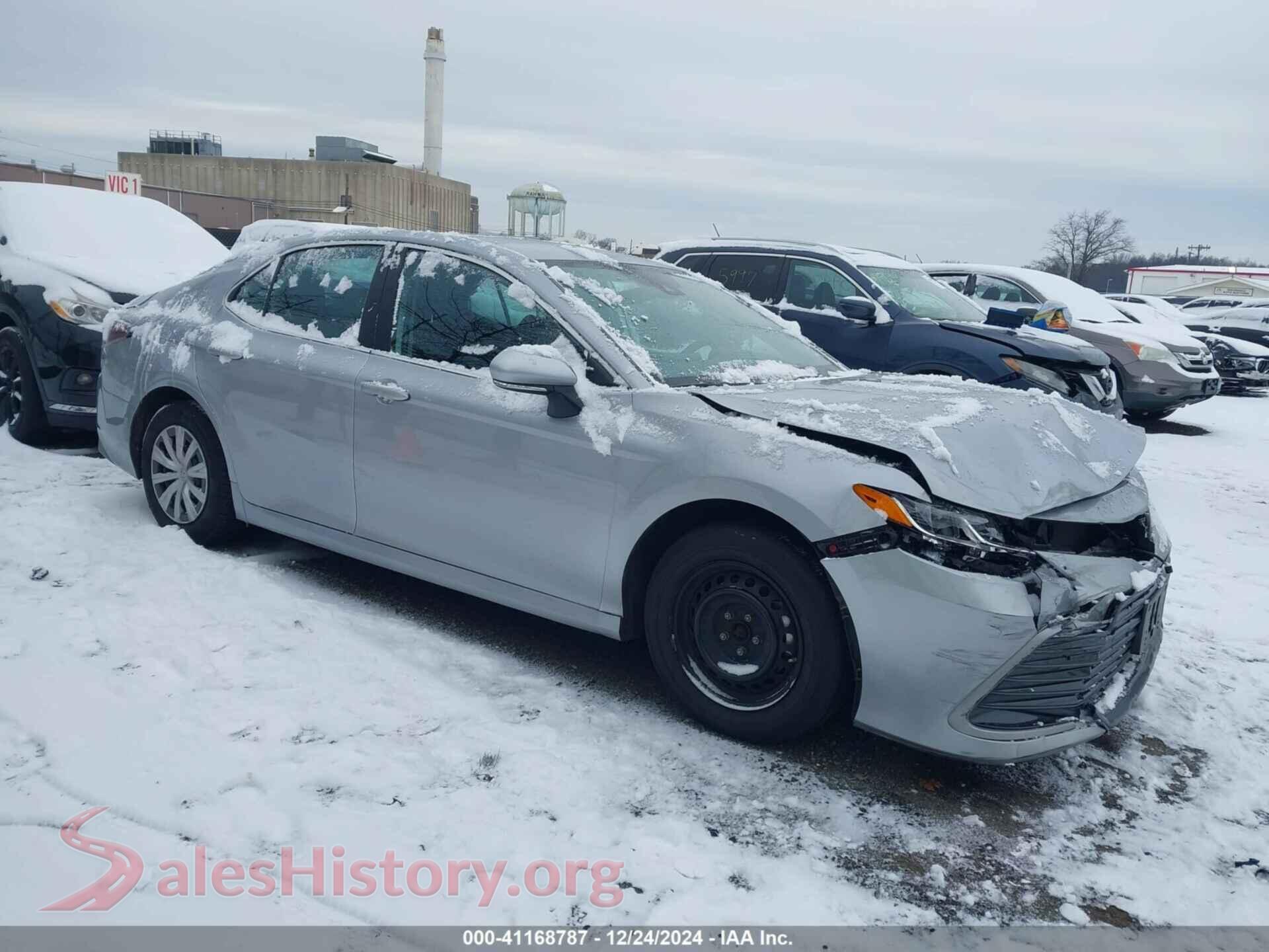 2022 TOYOTA CAMRY — VIN 4T1C31AK2NU577196