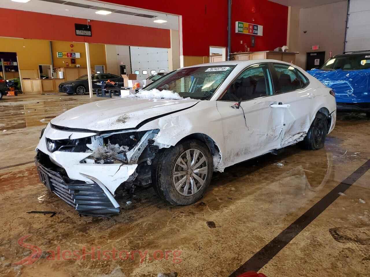 2022 TOYOTA CAMRY SOLA — VIN 4T1C31AK4NU575420